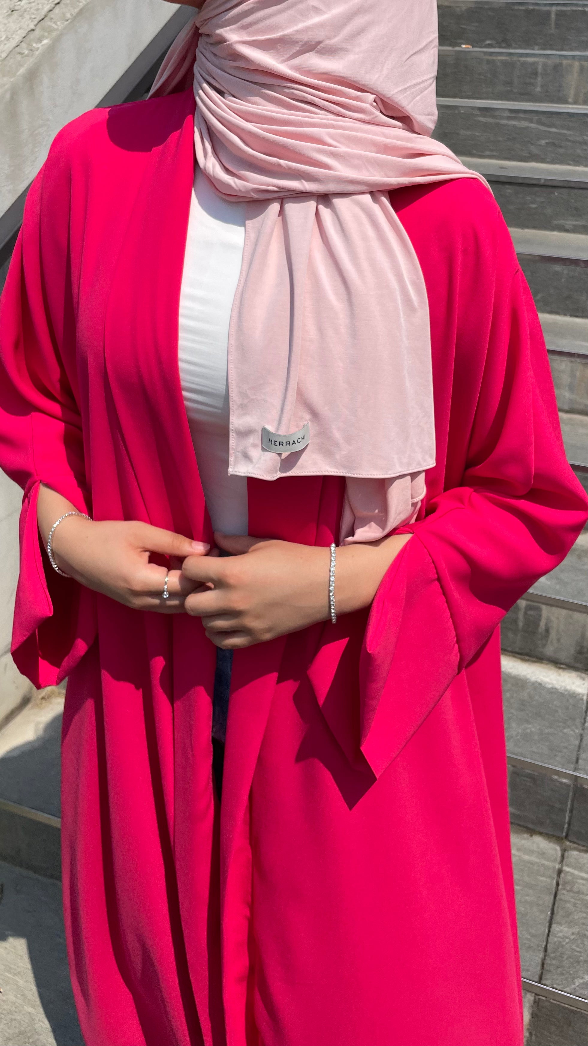 MAGENTA